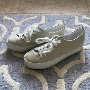 Olivia Miller Women's Fashion Shoes, Crocodile PU Vegan Leather Rubber Sole